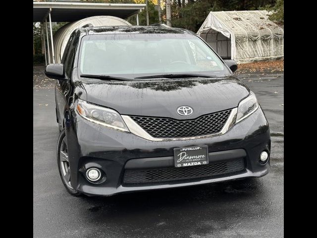 2017 Toyota Sienna SE