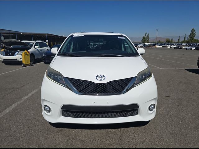 2017 Toyota Sienna 