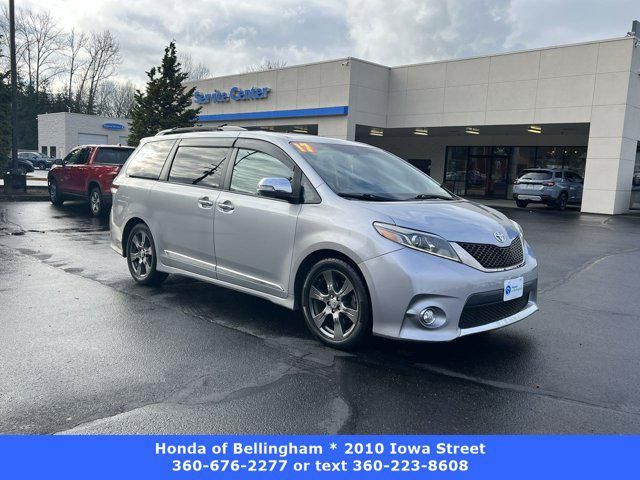 2017 Toyota Sienna SE