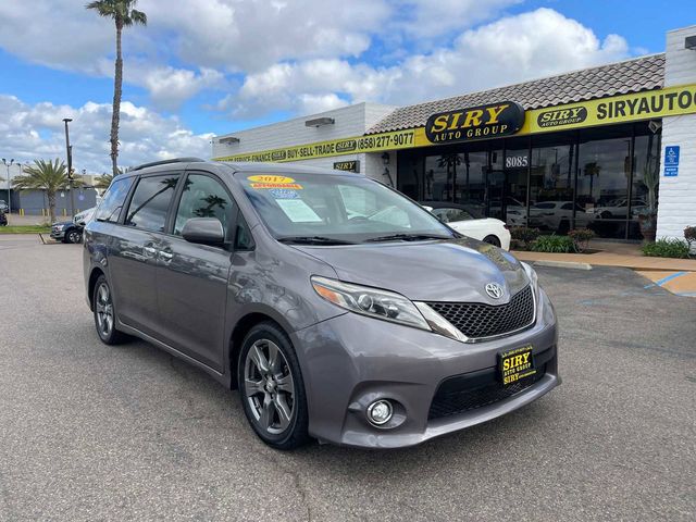 2017 Toyota Sienna 