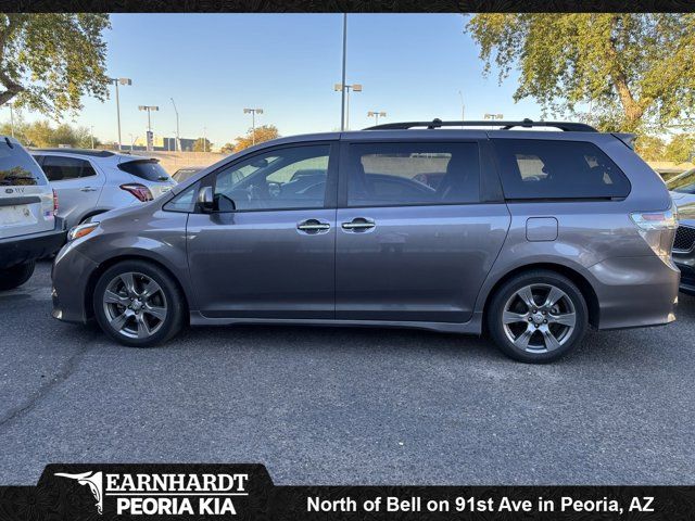 2017 Toyota Sienna SE Premium