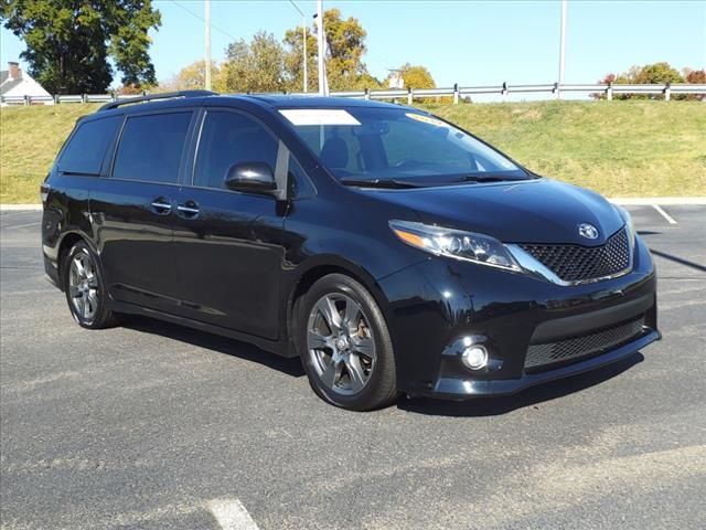 2017 Toyota Sienna SE Premium