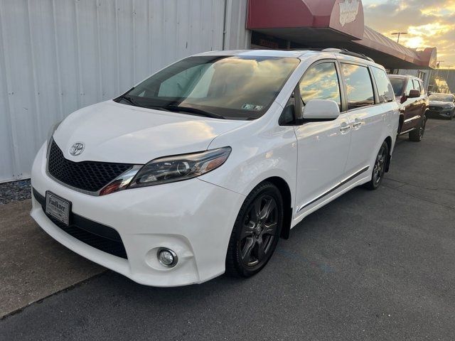 2017 Toyota Sienna SE Premium