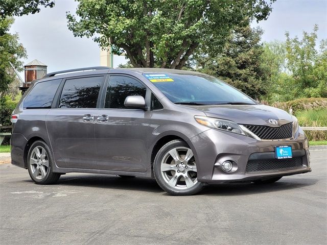 2017 Toyota Sienna SE Premium