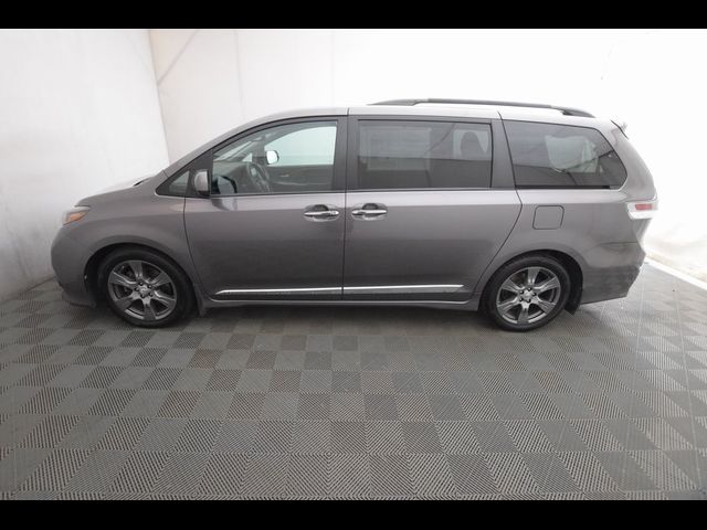 2017 Toyota Sienna SE Premium