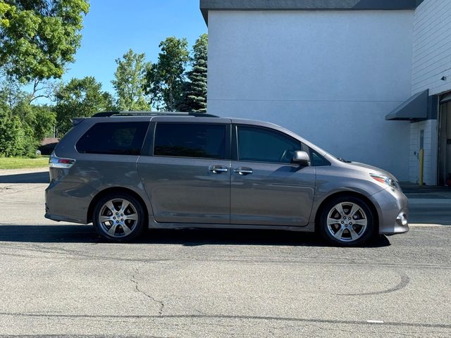 2017 Toyota Sienna SE Premium