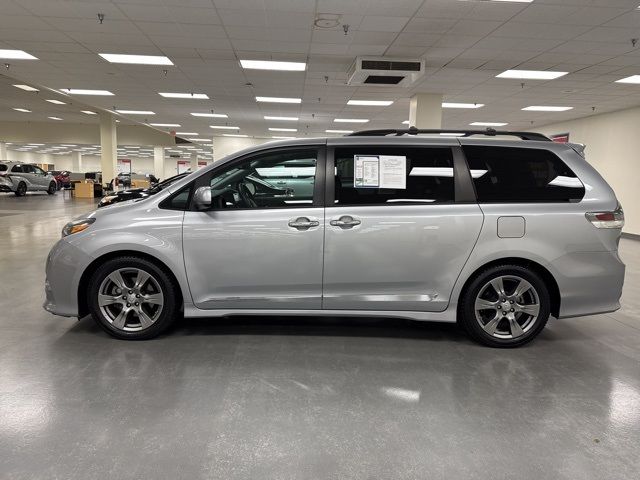 2017 Toyota Sienna SE Premium