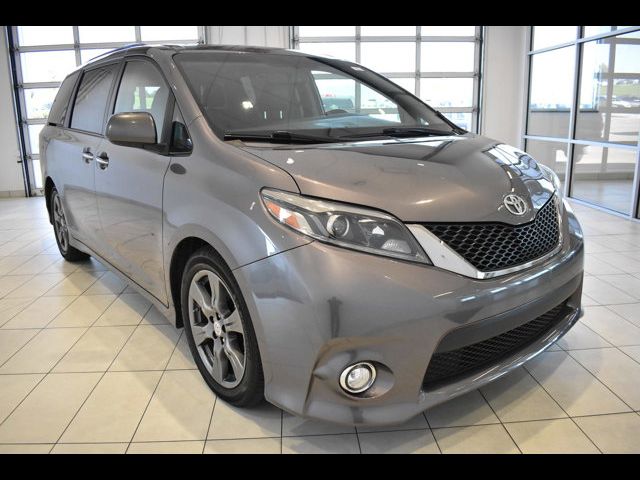 2017 Toyota Sienna SE Premium