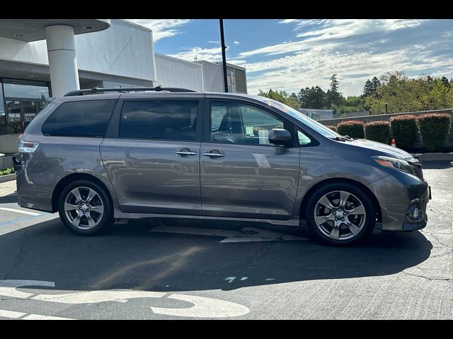 2017 Toyota Sienna SE Premium