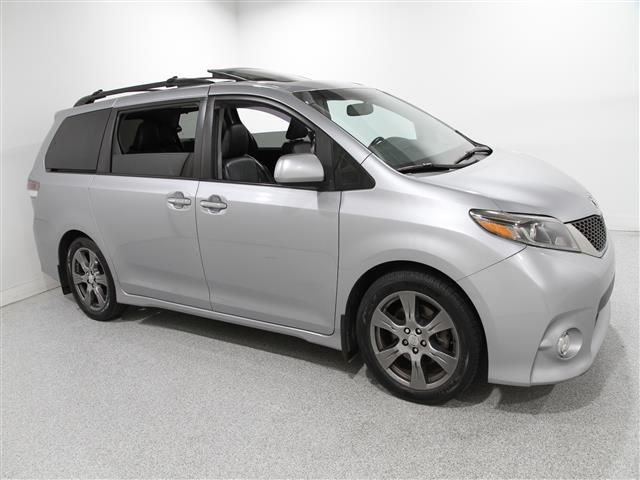 2017 Toyota Sienna SE Premium