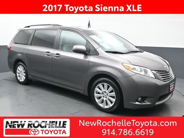 2017 Toyota Sienna 