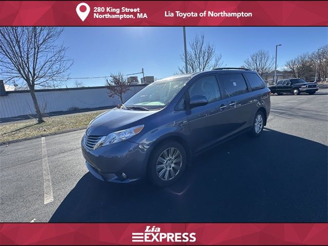 2017 Toyota Sienna XLE