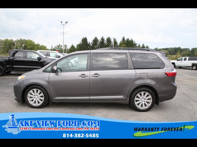 2017 Toyota Sienna XLE