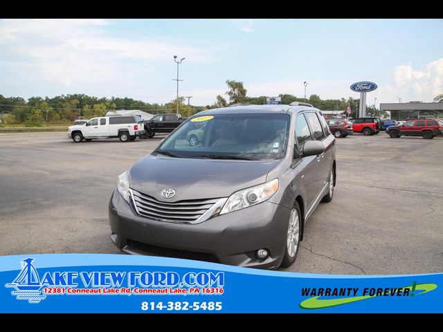 2017 Toyota Sienna XLE