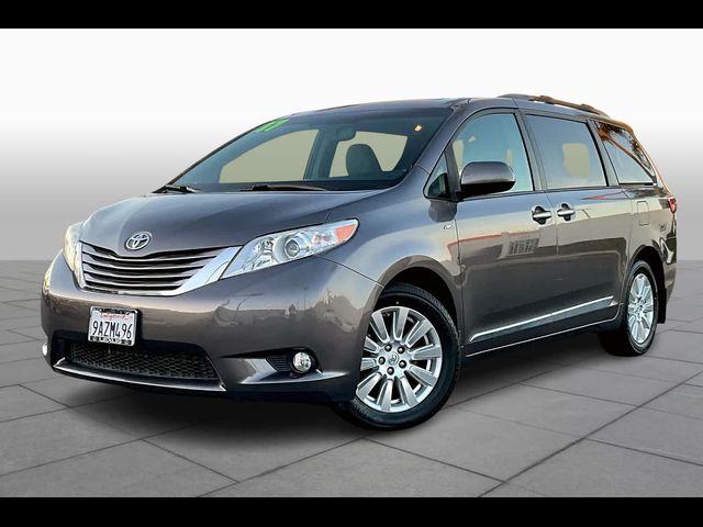 2017 Toyota Sienna XLE