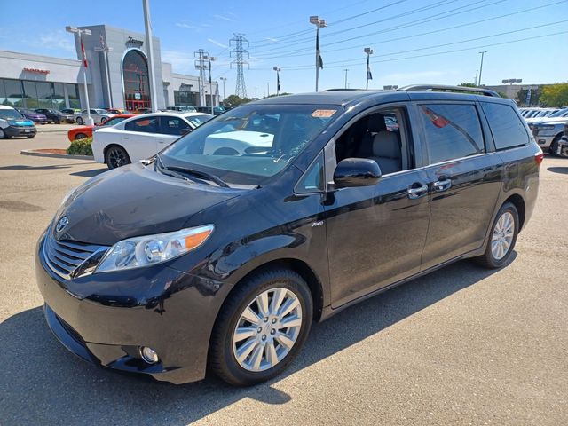 2017 Toyota Sienna XLE