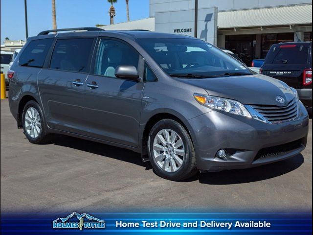 2017 Toyota Sienna XLE