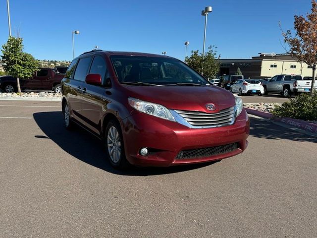 2017 Toyota Sienna XLE