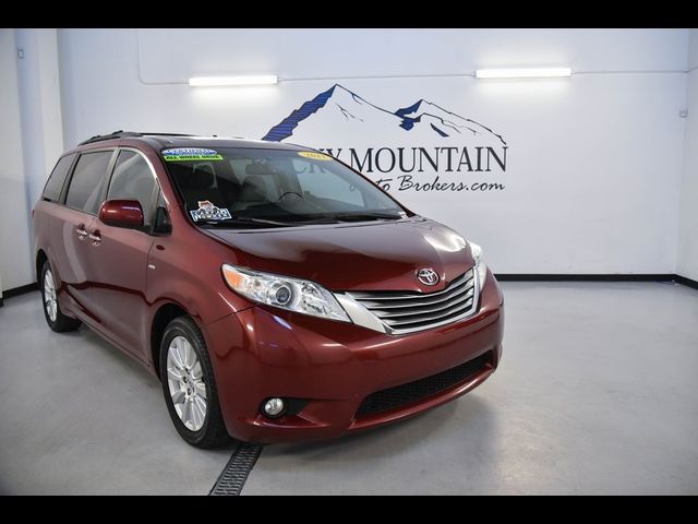 2017 Toyota Sienna XLE