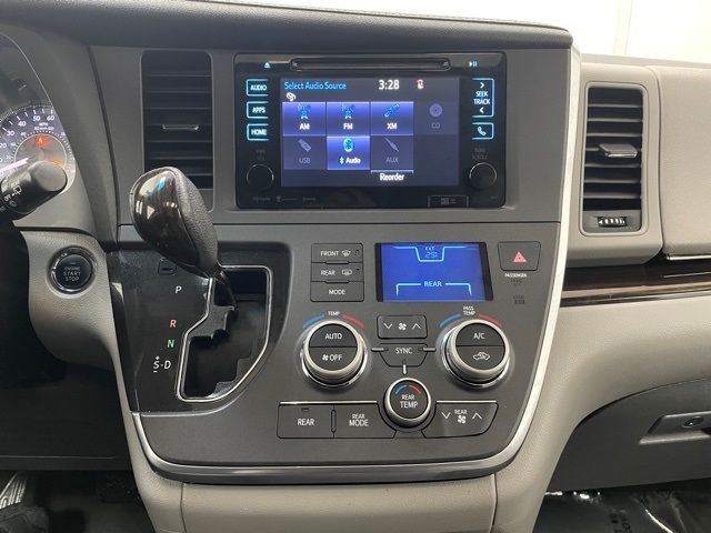 2017 Toyota Sienna Limited