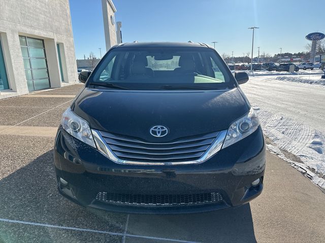 2017 Toyota Sienna 