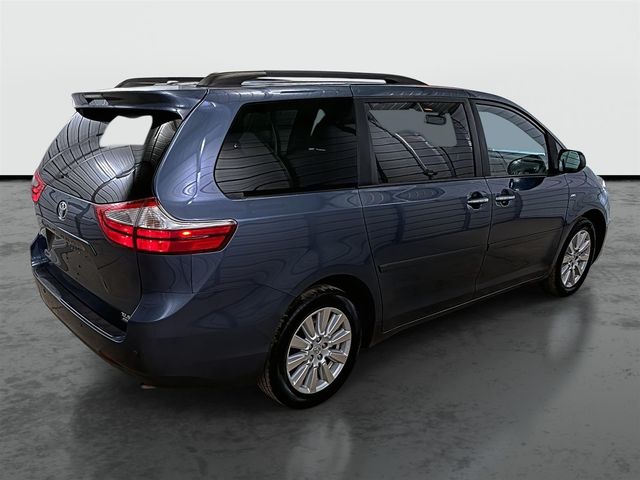 2017 Toyota Sienna XLE