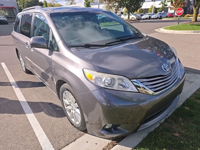 2017 Toyota Sienna 