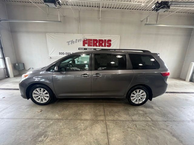 2017 Toyota Sienna 