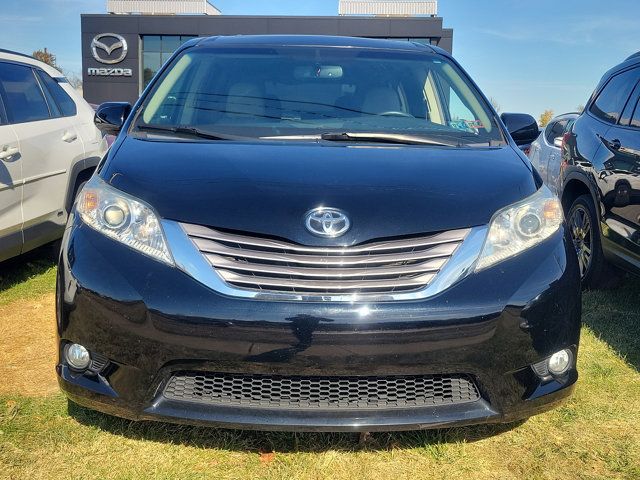 2017 Toyota Sienna XLE