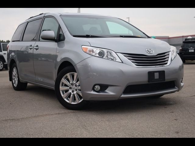 2017 Toyota Sienna 