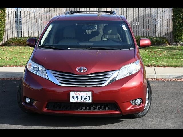 2017 Toyota Sienna XLE