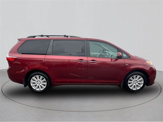 2017 Toyota Sienna XLE Premium