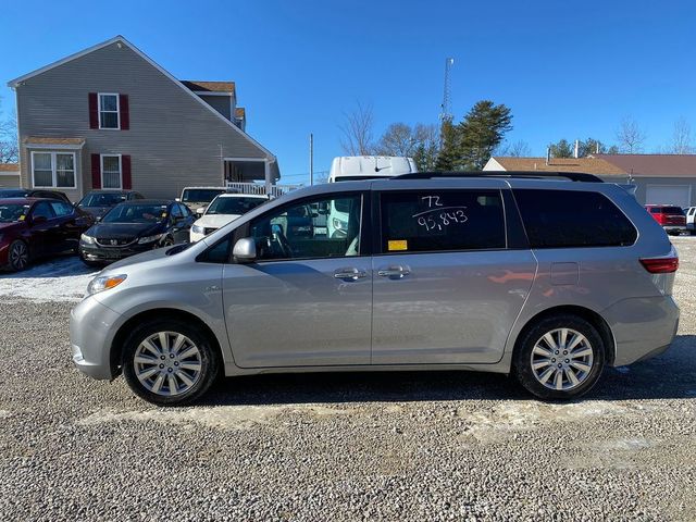 2017 Toyota Sienna XLE Premium