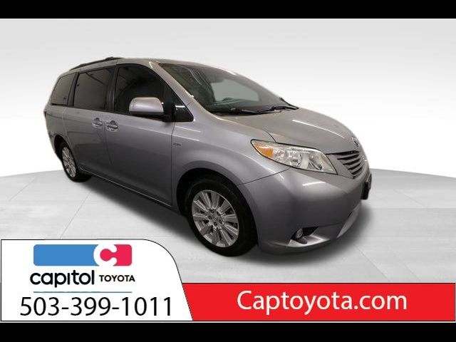 2017 Toyota Sienna XLE