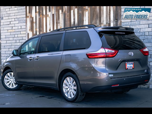 2017 Toyota Sienna XLE