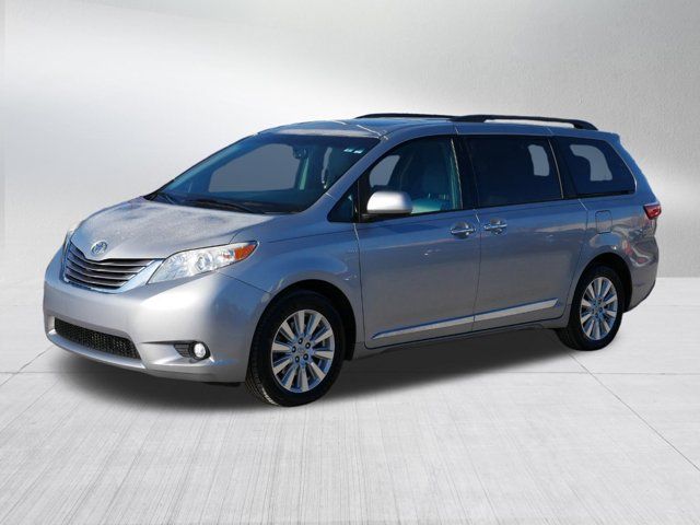 2017 Toyota Sienna XLE