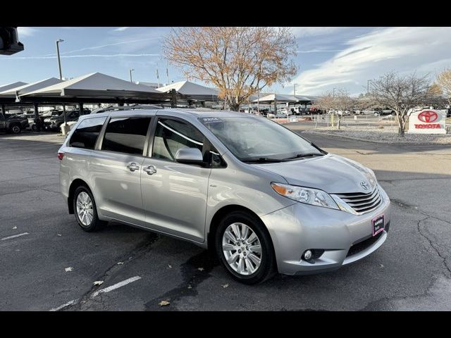 2017 Toyota Sienna XLE