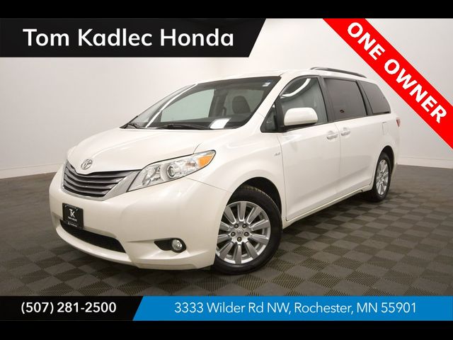 2017 Toyota Sienna XLE