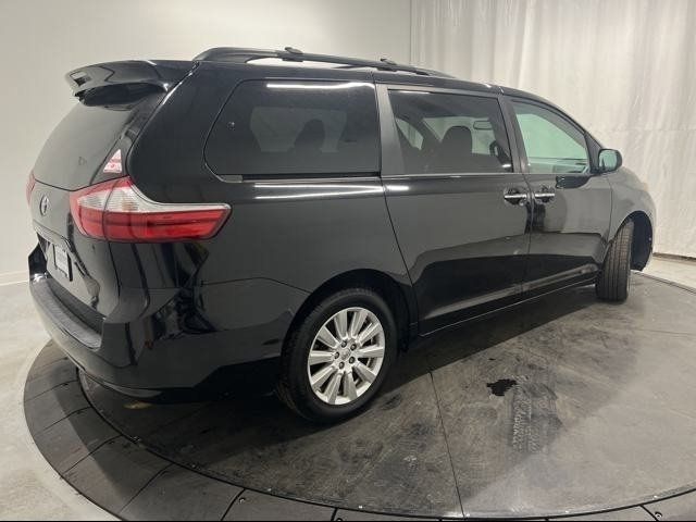 2017 Toyota Sienna XLE