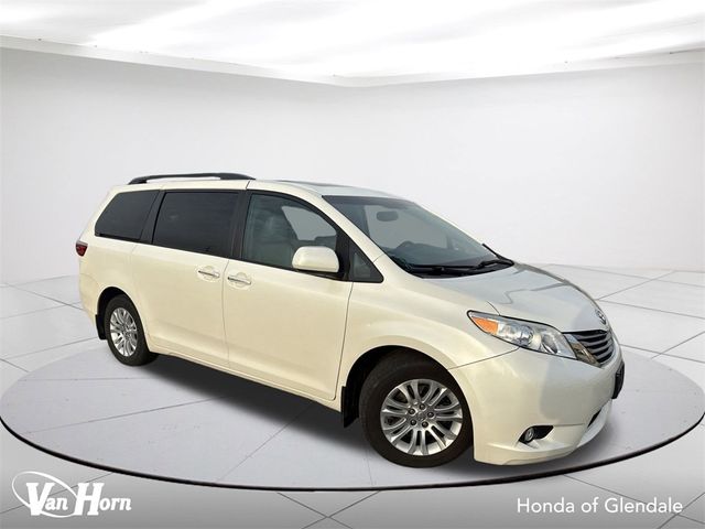 2017 Toyota Sienna 