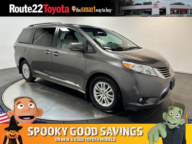 2017 Toyota Sienna Limited Premium