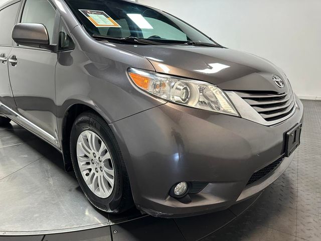 2017 Toyota Sienna Limited Premium