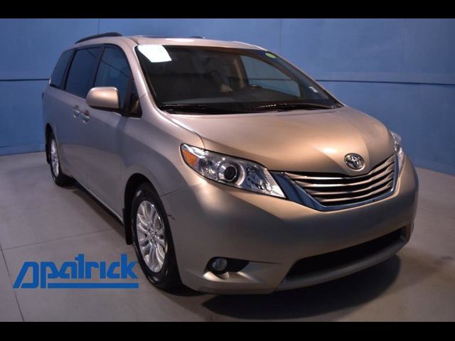 2017 Toyota Sienna XLE