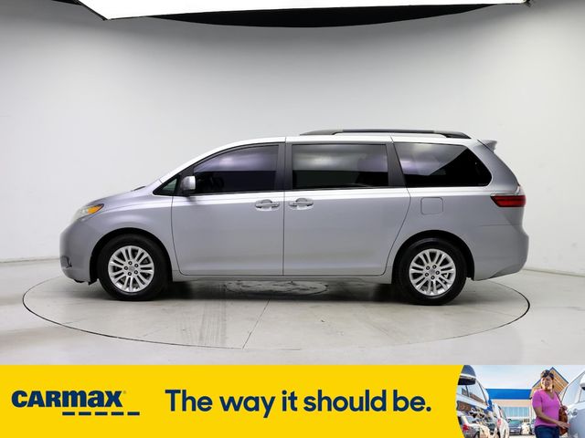 2017 Toyota Sienna XLE