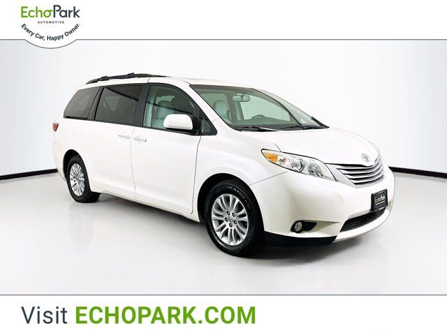 2017 Toyota Sienna XLE