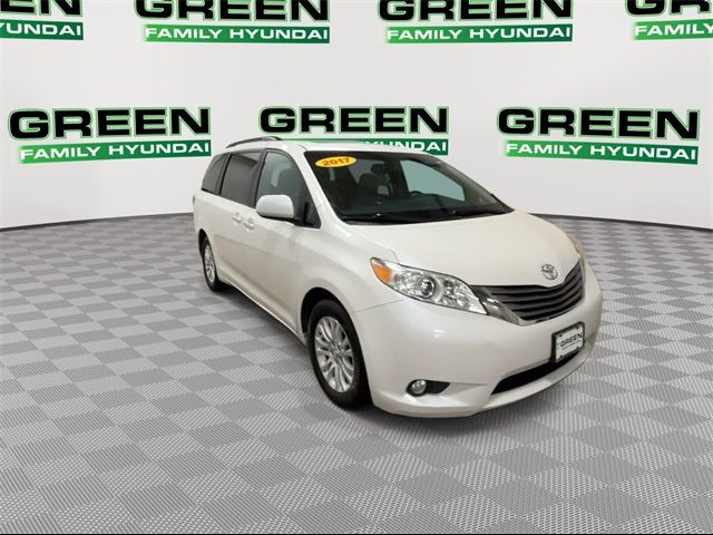 2017 Toyota Sienna XLE