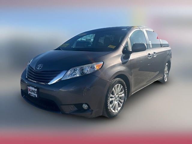 2017 Toyota Sienna XLE