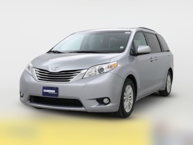 2017 Toyota Sienna XLE