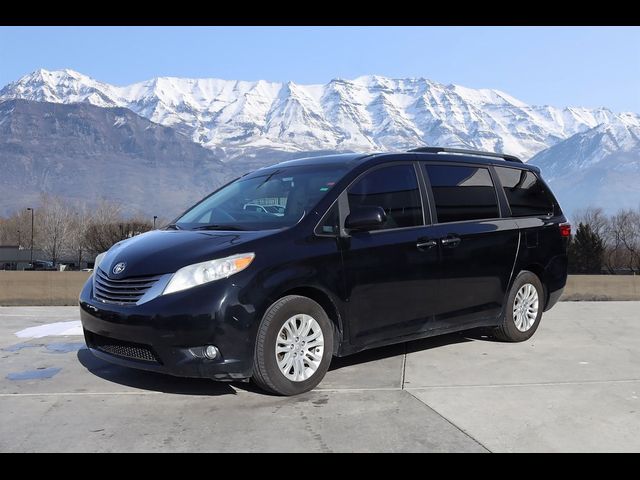 2017 Toyota Sienna XLE