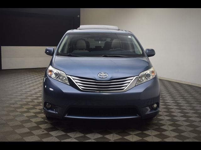 2017 Toyota Sienna 